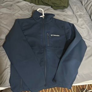 Columbia men’s size small outer shell